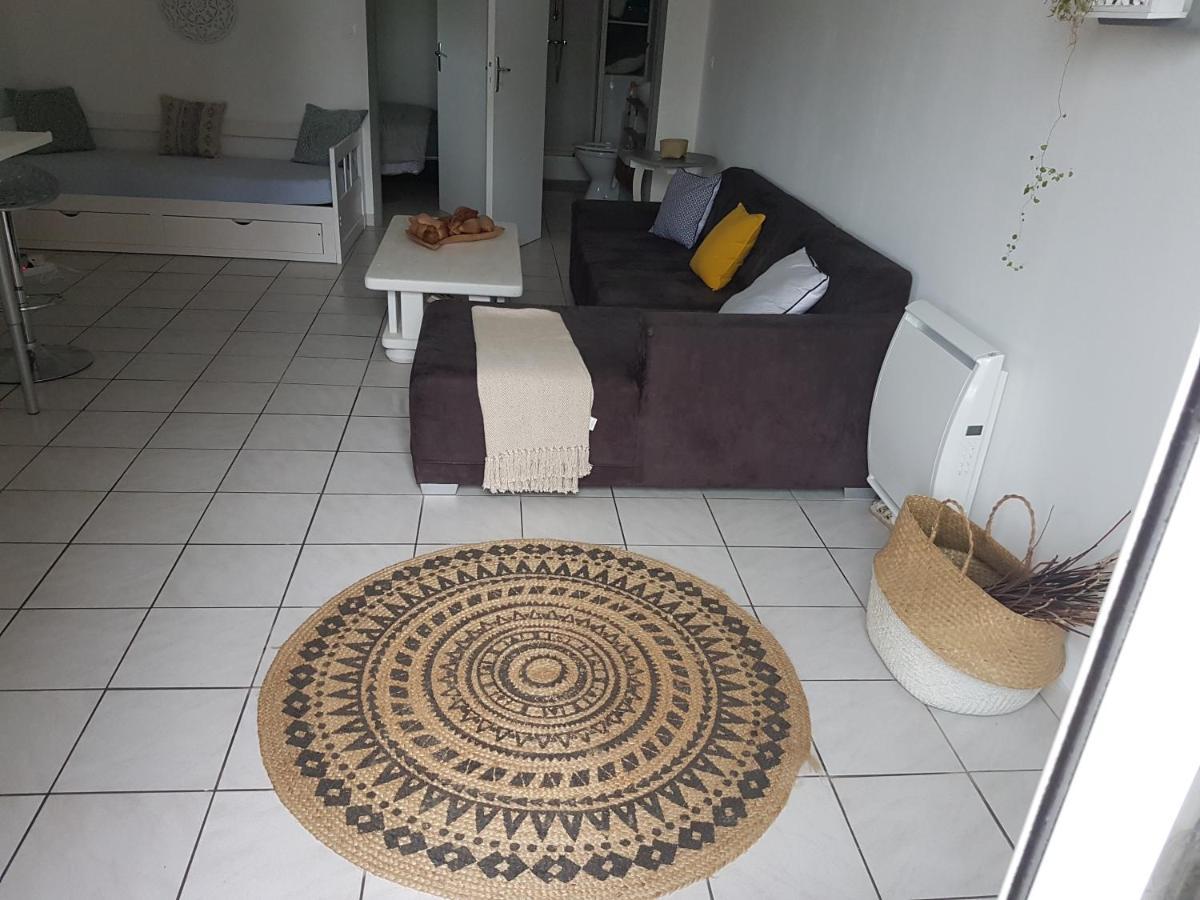 Charmante Dependance En Campagne Samatan Bagian luar foto